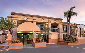 Travelodge Fort Myers North